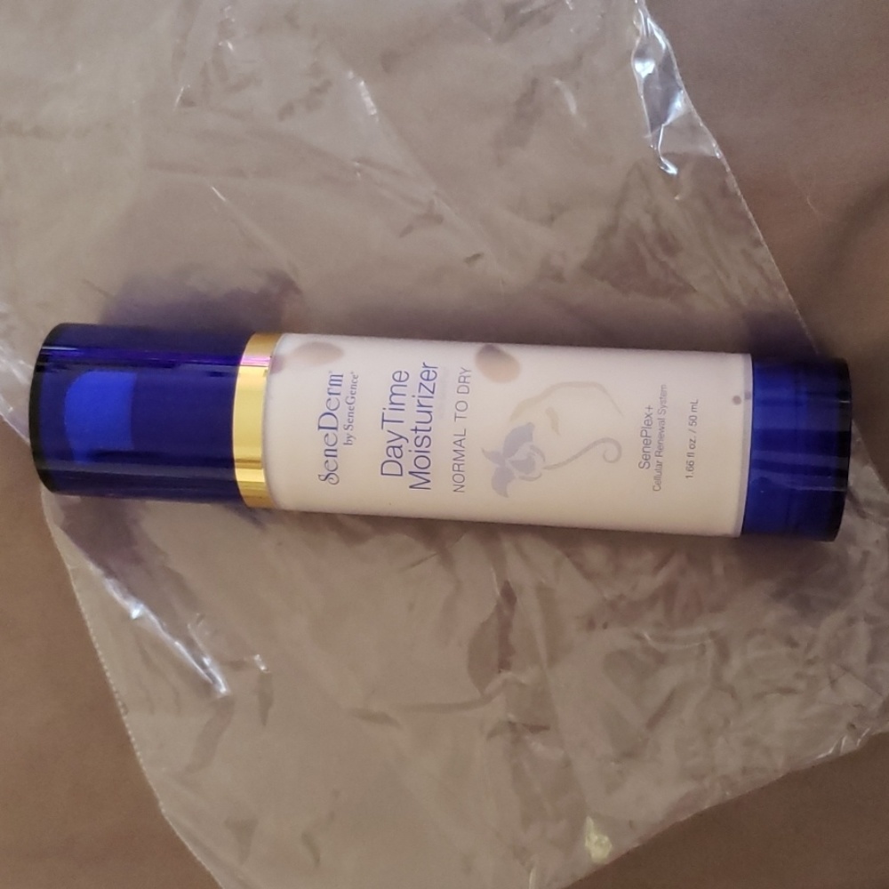 Senederm Day time Moisterizer
